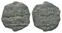 Byzantine Constantinus V. (741 - 775 n. Chr.) mit Leo IV. und Leo III. Halbfollis (Kupfer). Syrakus. Vs: Büste des bärtigen Konstantin V. und des bartlosen Leo IV. frontal mit Krone. Im Abschnitt: NKA