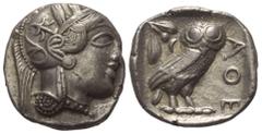 Greek Attika. Athen. Tetradrachme (Silber). Ca. 454 - 404 v. Chr. Vs: Kopf der Athena mit ölzweiggeschmücktem attischem Helm, Ohranhänger und Halskette rechts. Rs: Eule nach rechts stehend, Kopf en fa