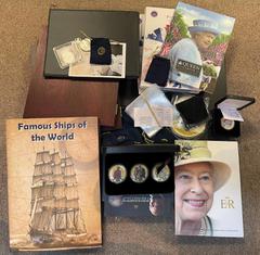 British Coins Large Collection of modern coins of Elizabeth II, mostly gold plated: Platinum Jubilee crown, 2022; Collection titled 'Queen Elizabeth II & HRH Prince Philip, A Royal Life Together, comp