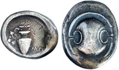 THEBES. Boeotia. Ca.395/390-338 B.C. Stater. Boeotian shield. Rv. Amphora, ivy branch on l. handle; [Δ]A-MO. 11.54 grams. BMC 127. Dark tone. Oval flan favoring the obverse type, reverse somewhat off-